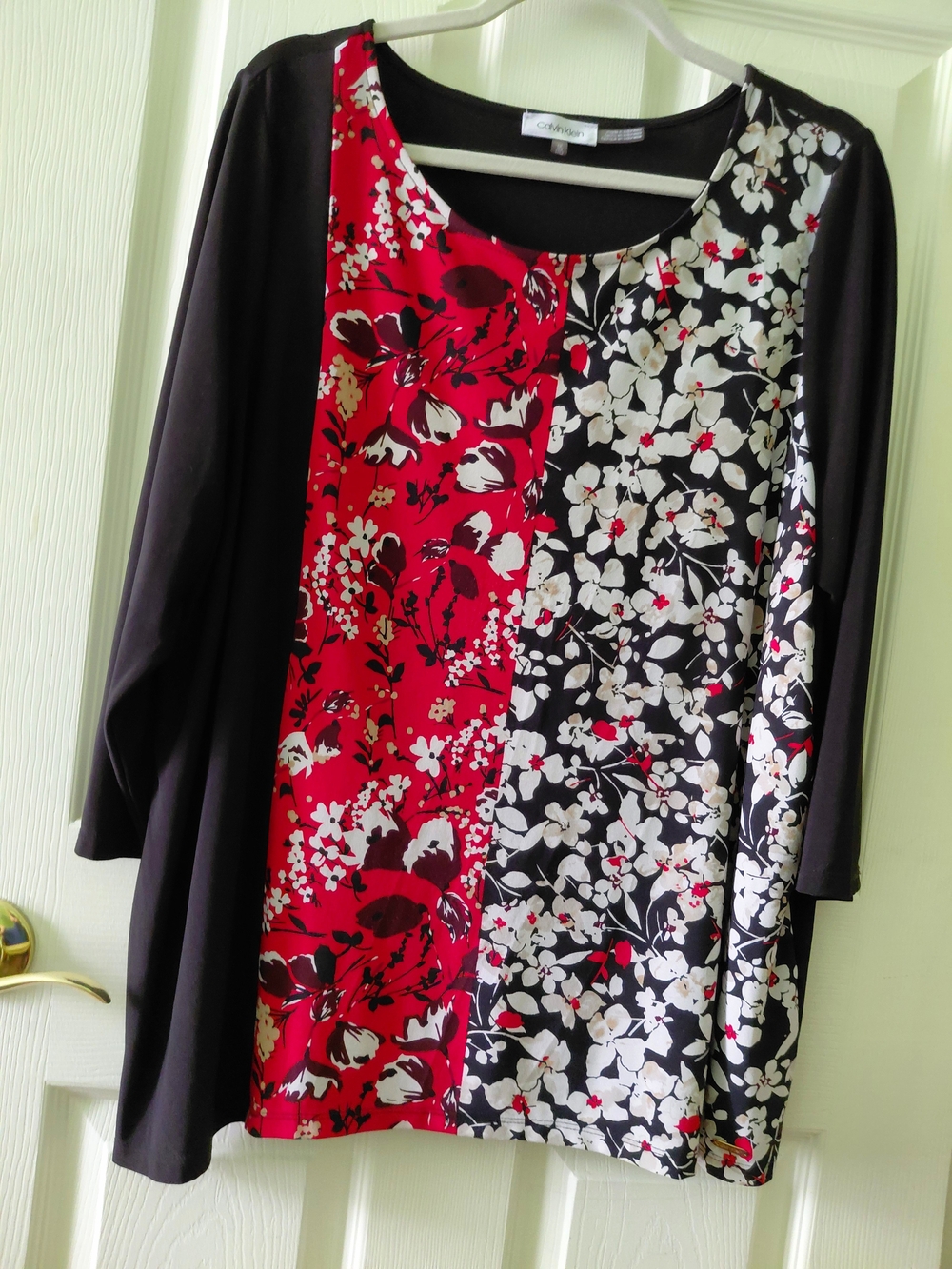 Calvin Klein Red, Black & White Floral Panel Tunic Top Size 1X